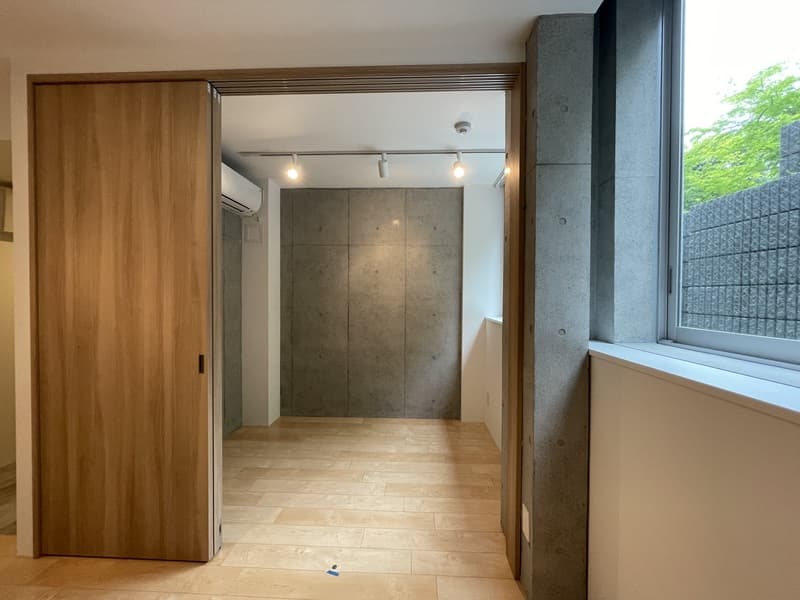 Room image 9