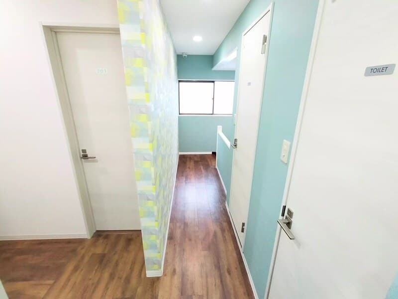 Room image 9