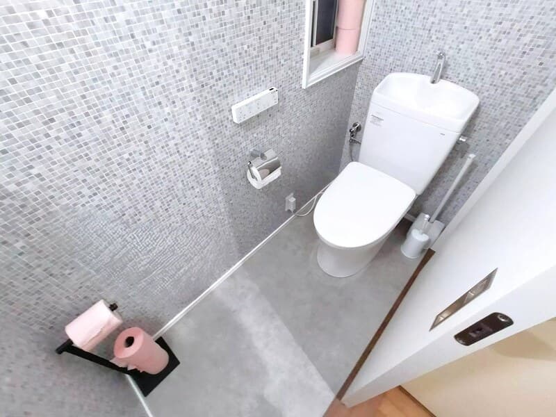 Room image 11