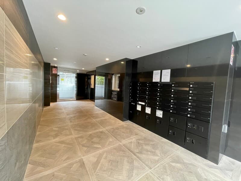 Room image 11