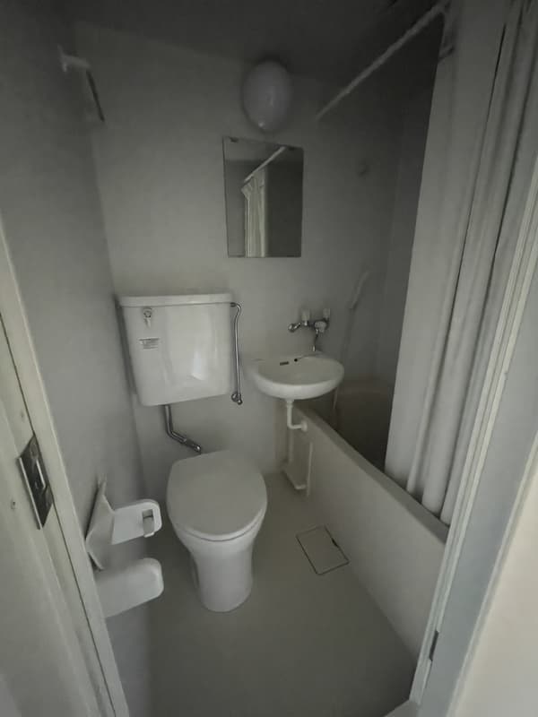 Room image 14
