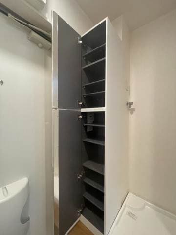 Room image 13