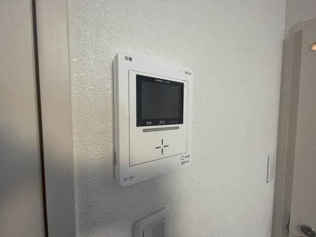 Room image 16
