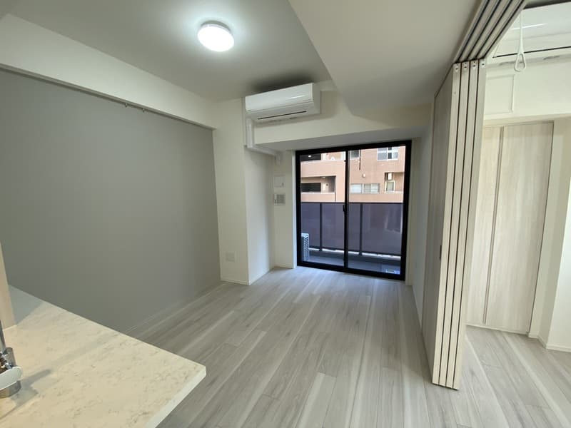 Room image 14