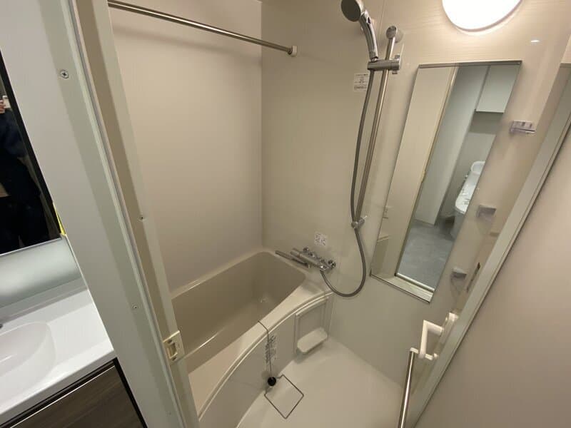 Room image 10
