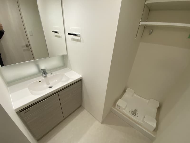 Room image 16