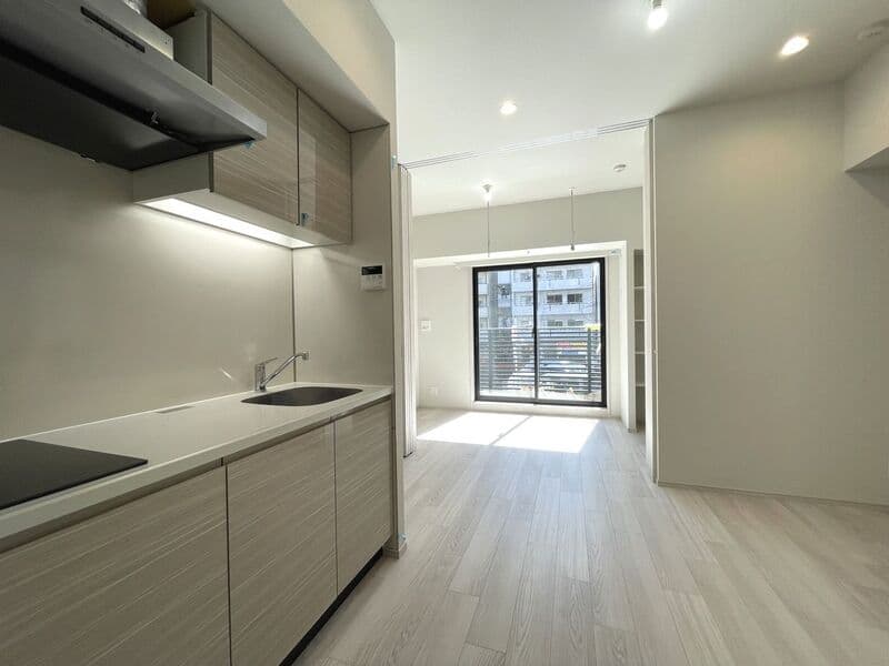 Room image 11