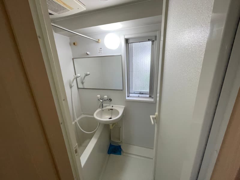 Room image 13