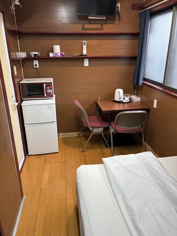 Room image 8