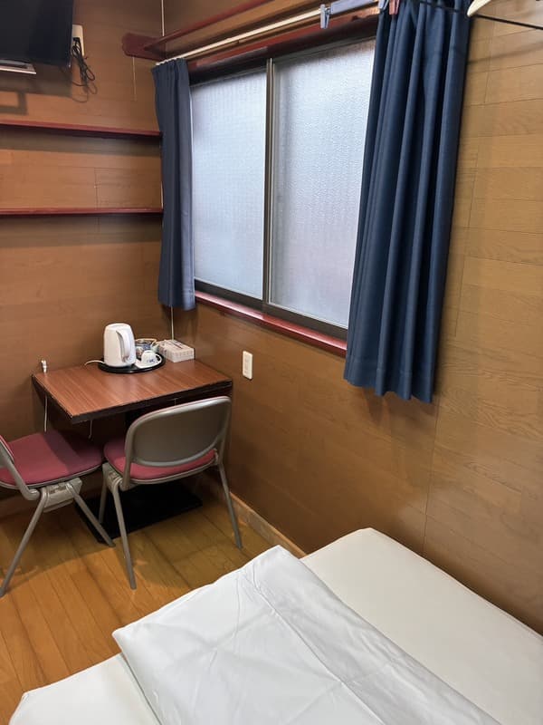 Room image 9