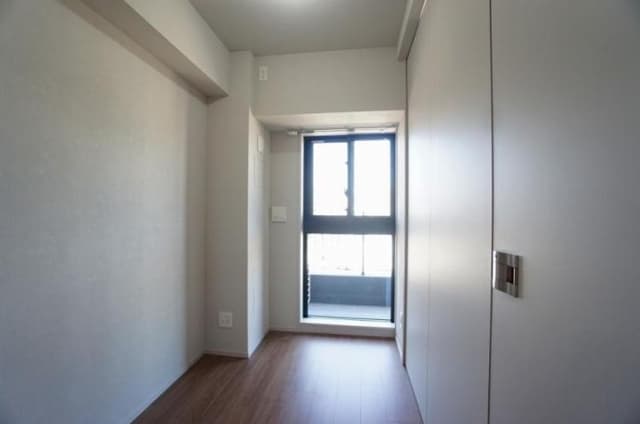 Room image 14