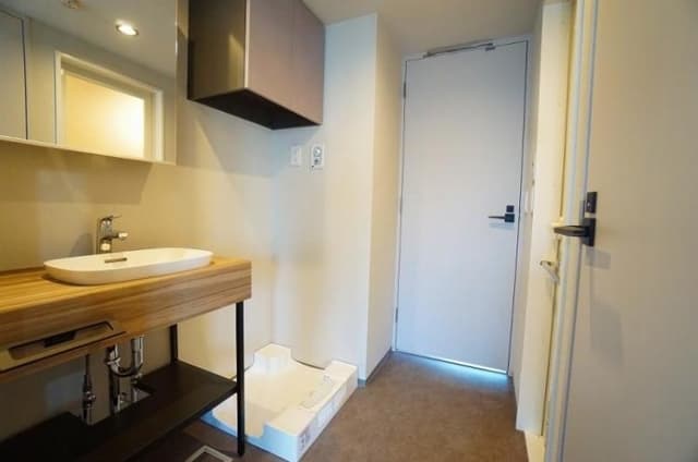 Room image 9
