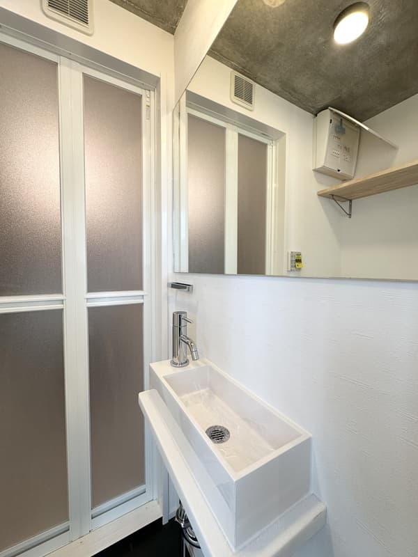 Room image 9