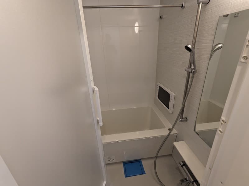 Room image 13