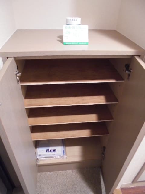 Room image 9