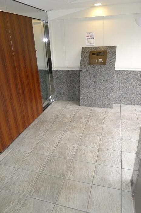 Room image 10