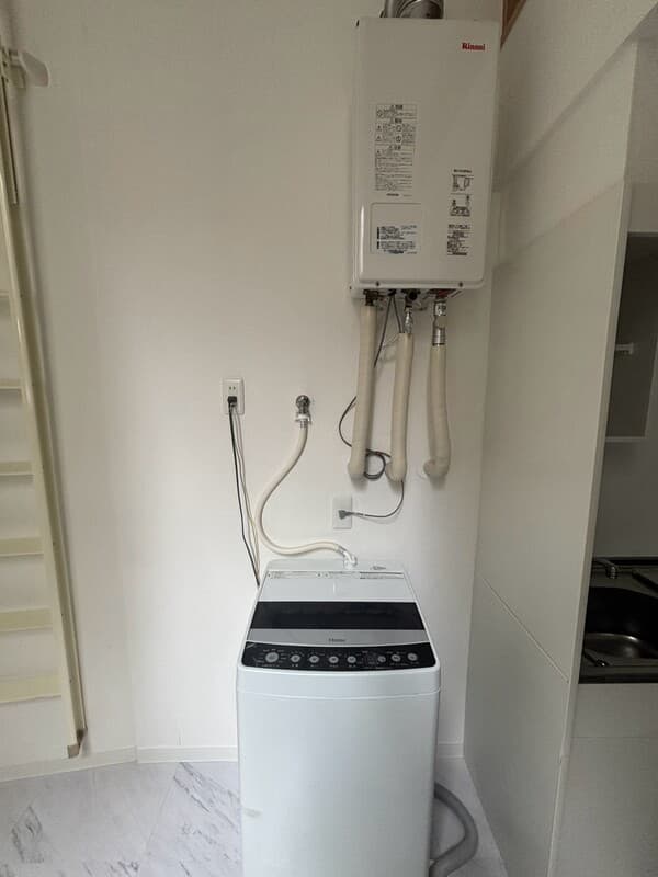 Room image 11