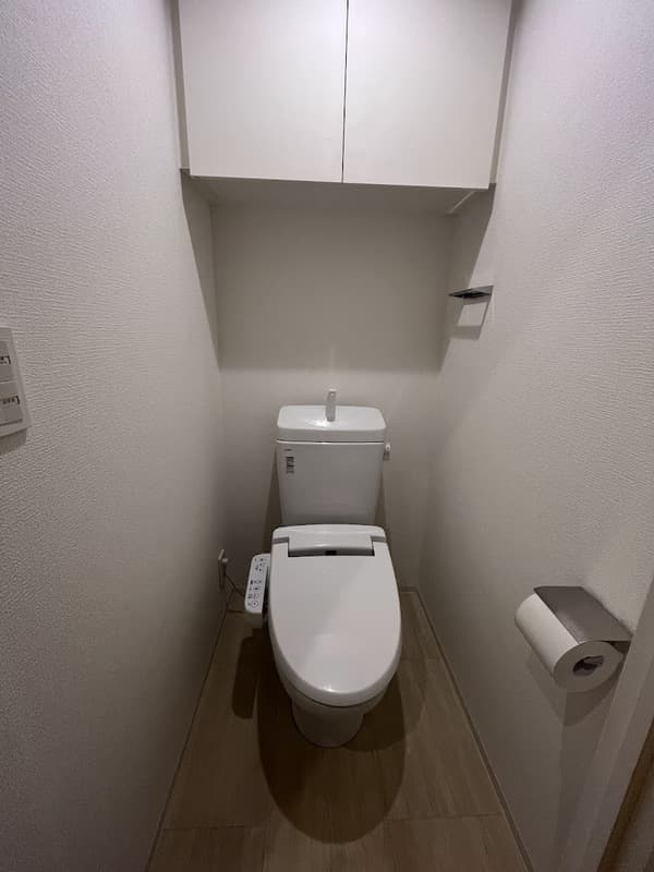 Room image 13