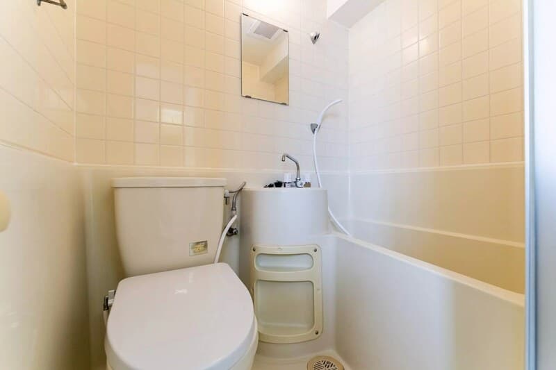 Room image 16