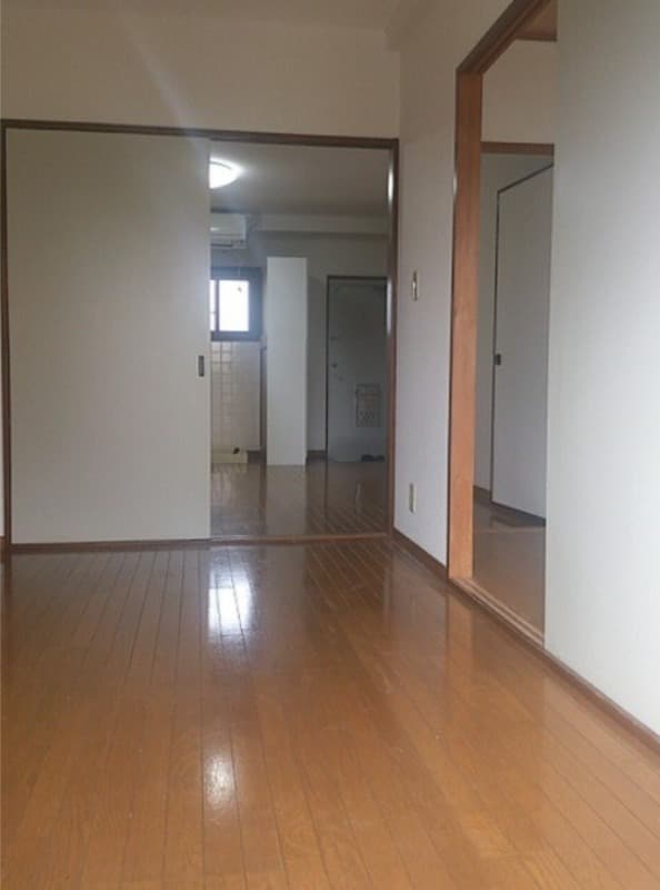 Room image 9