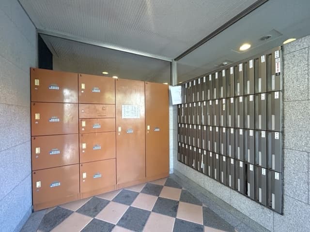 Room image 12
