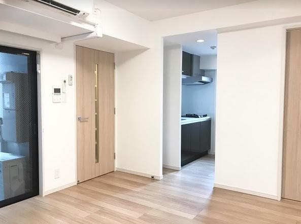 Room image 11