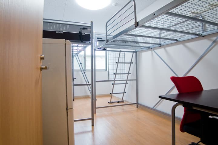 Room image 8