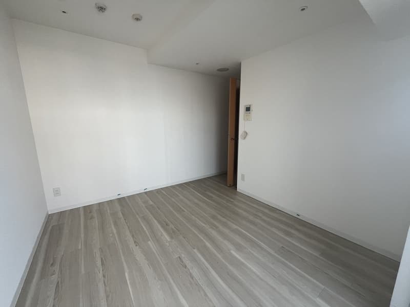 Room image 14