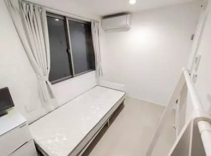 Room image 11
