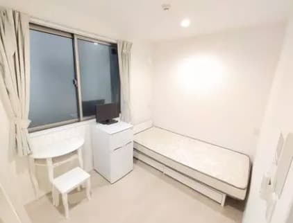 Room image 15