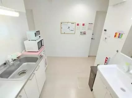 Room image 8