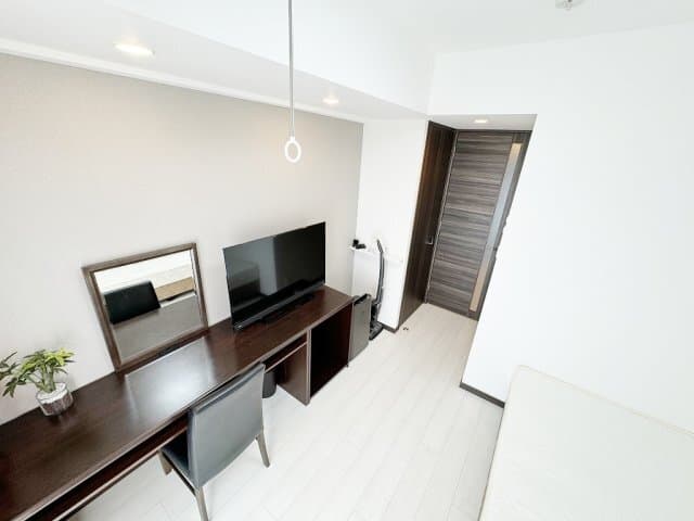 Room image 11