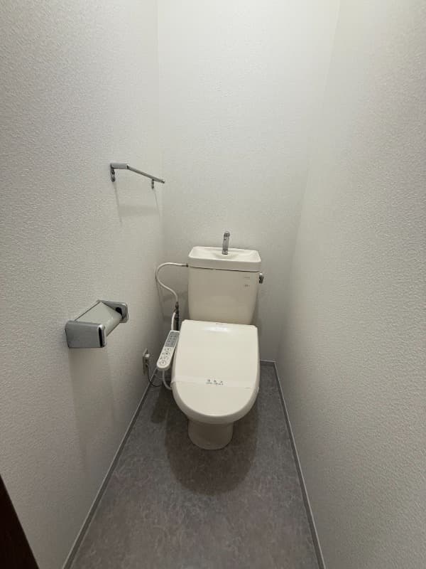 Room image 11