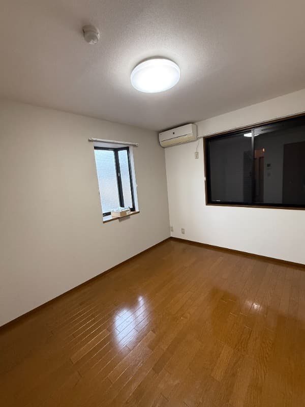 Room image 14