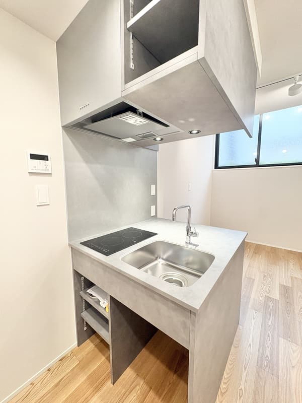 Room image 8