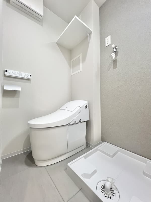 Room image 13