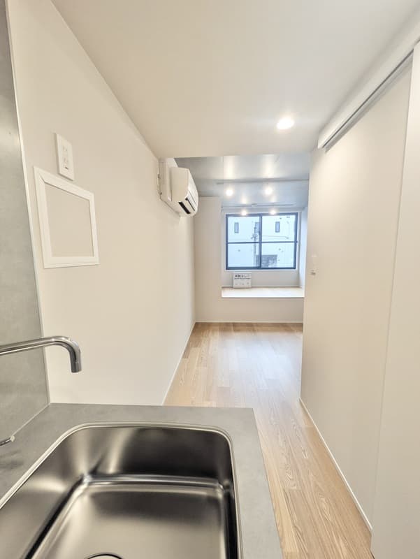 Room image 14