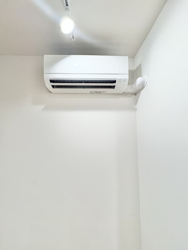 Room image 16