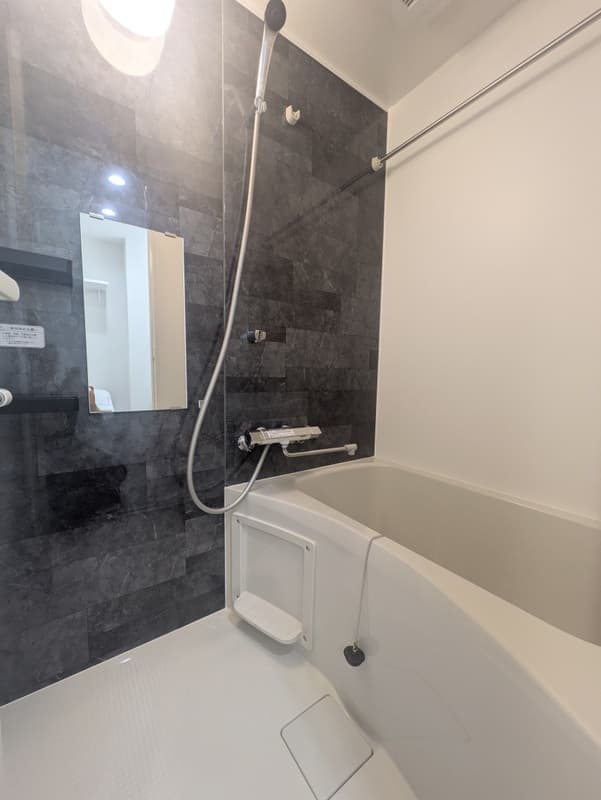 Room image 12