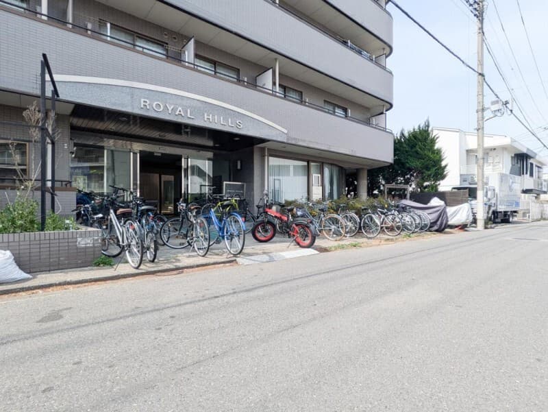 Room image 11