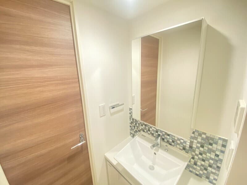 Room image 13
