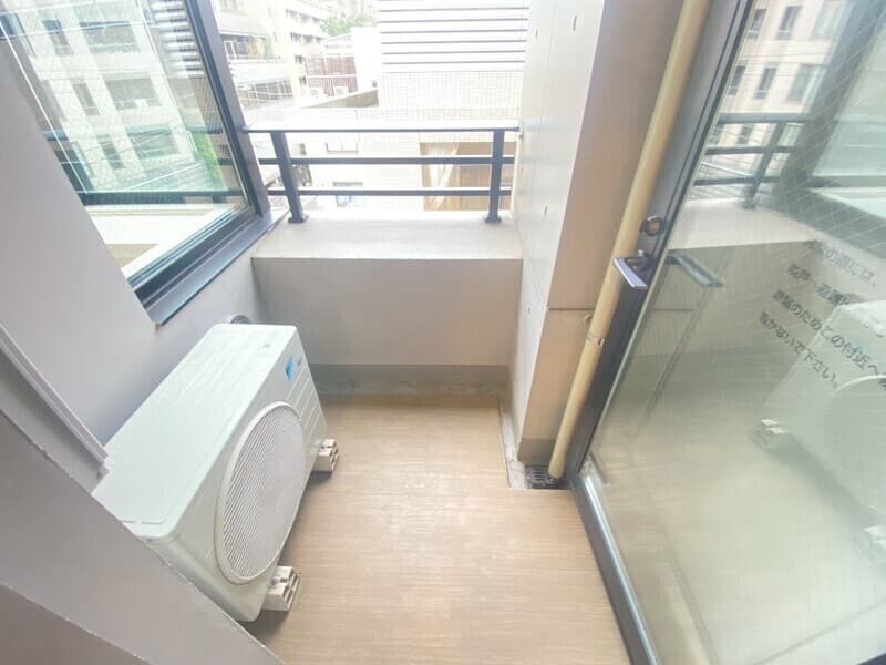 Room image 15