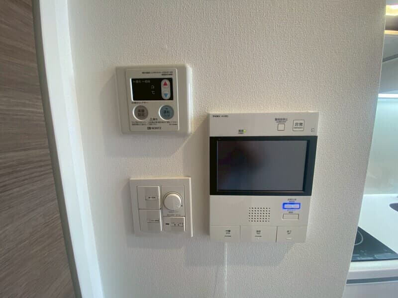 Room image 16