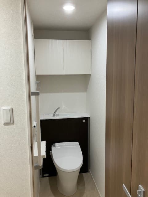 Room image 10
