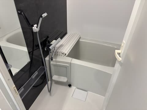 Room image 8