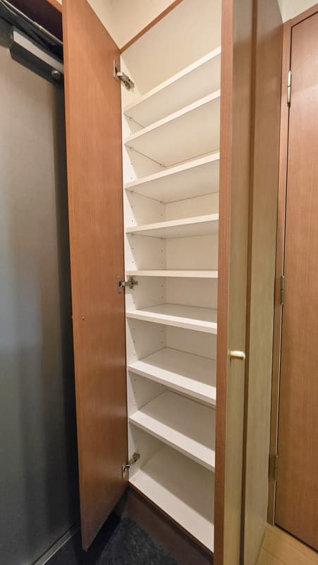 Room image 12