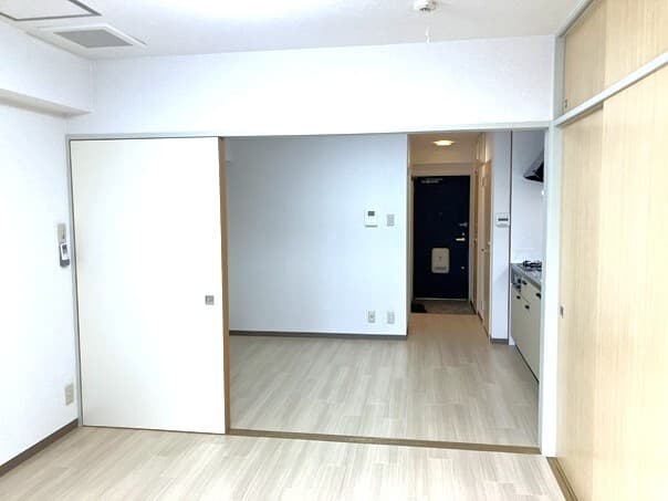 Room image 11