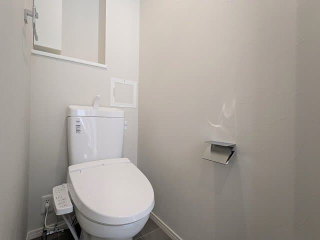 Room image 8