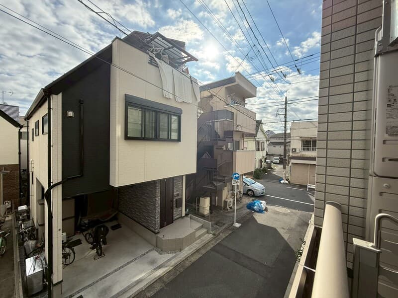 Room image 11