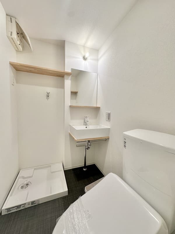 Room image 9